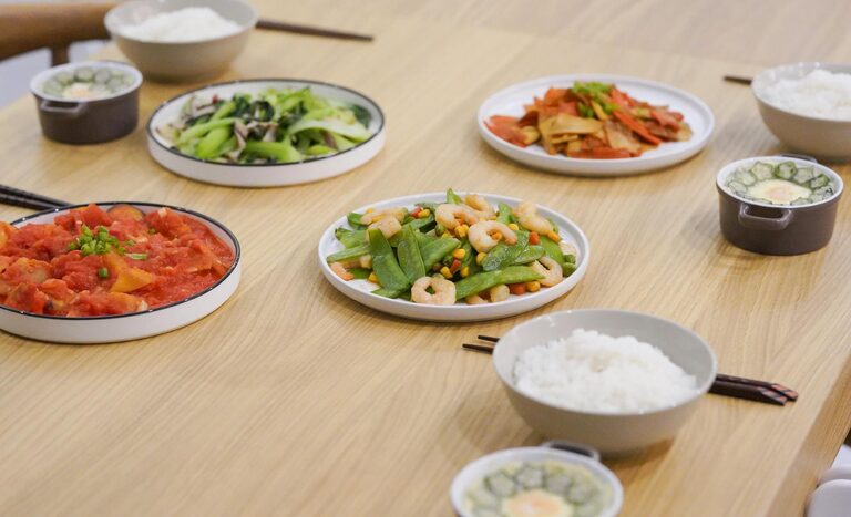 Idei simple pentru meal prep în săptămâni aglomerate